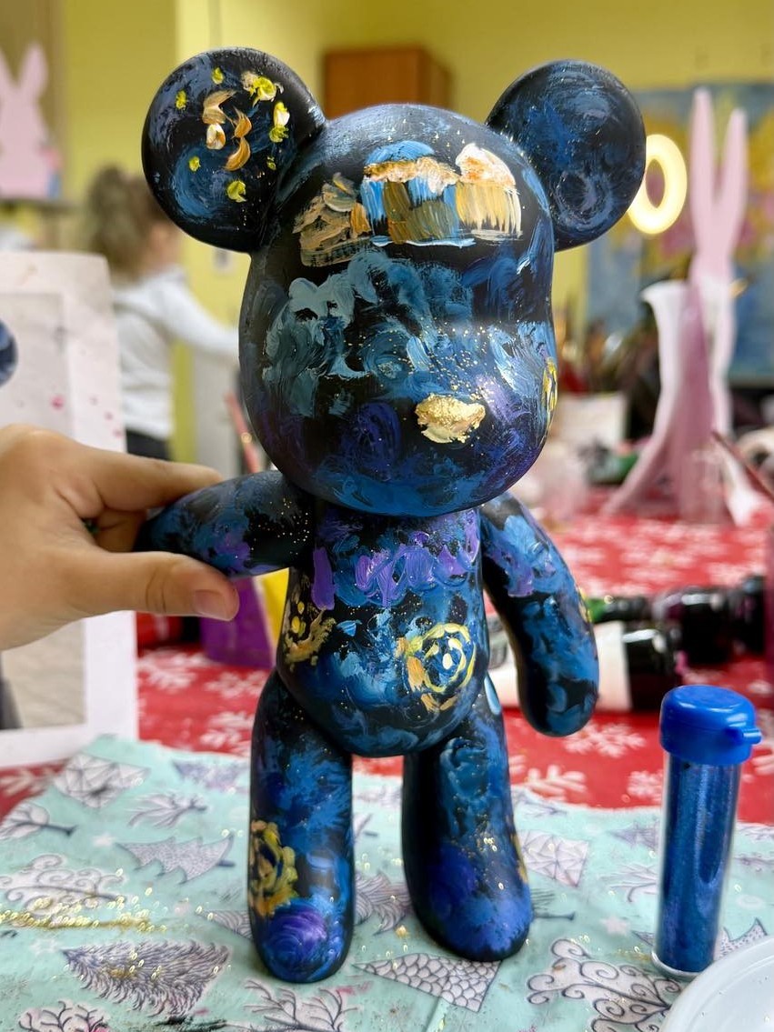 Розпис ведмедиків Bearbrick. Майстер клас Sweet Gallery Studio.